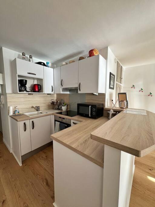 Le Bellevue - Vieux Port Apartment Ла Рошел Екстериор снимка
